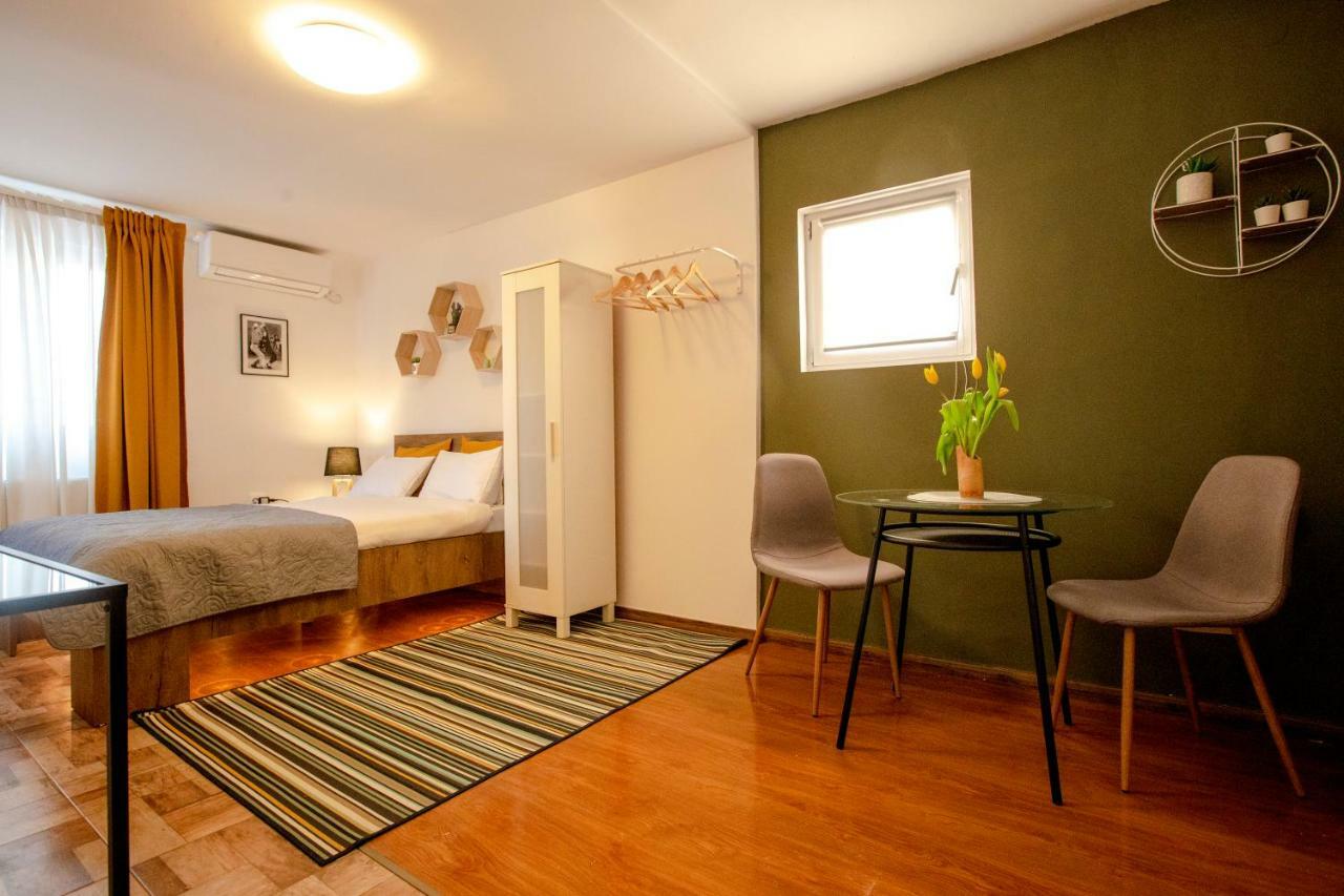 Color Apartments Downtown بوخارست المظهر الخارجي الصورة