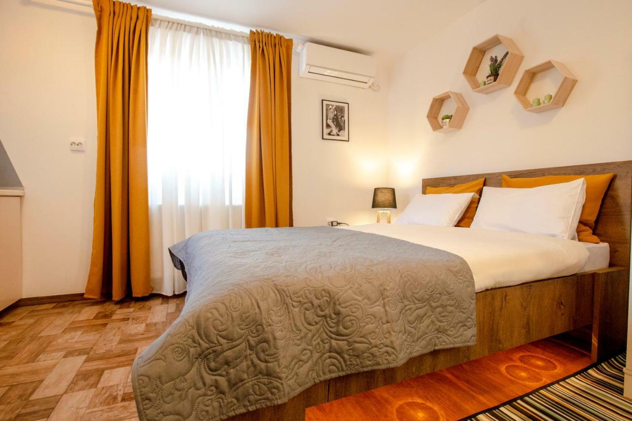 Color Apartments Downtown بوخارست المظهر الخارجي الصورة