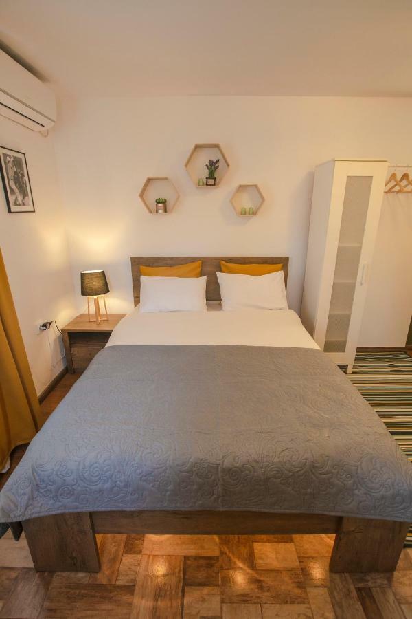 Color Apartments Downtown بوخارست المظهر الخارجي الصورة