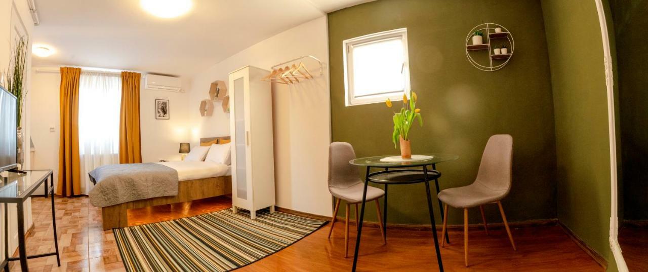 Color Apartments Downtown بوخارست المظهر الخارجي الصورة